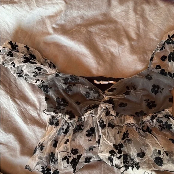 Sheer Black Floral Overlay top - Picture 2 of 4
